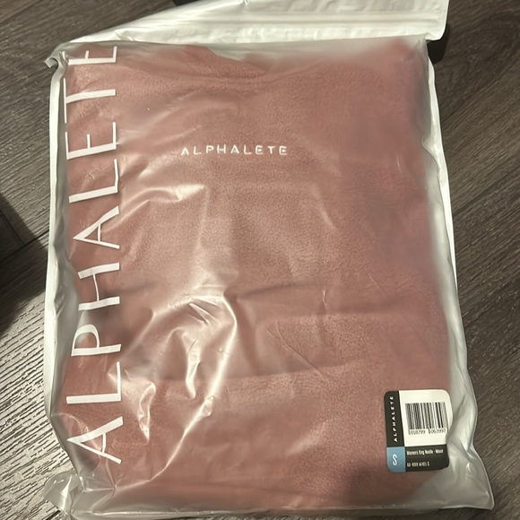 Alphalete king Hoodie - Picture 2 of 3